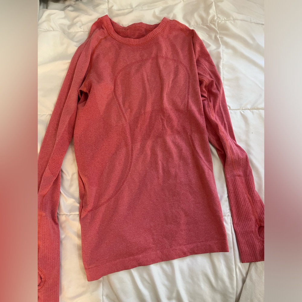 Peach lululemon swiftly
